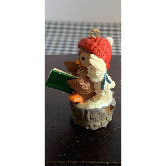 Hallmark 1992 Owliver Owl Christmas Ornament Book & Bunny Hand-Painted Resin Fig - Picture 2 of 6